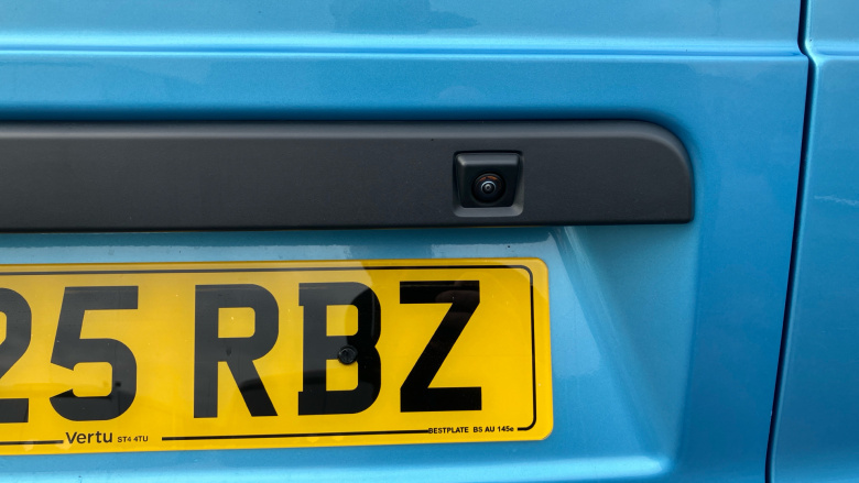 Ford Transit Connect 250 L2 Petrol 1.5 EcoBoost PHEV 150 Active FlexCab Van Auto